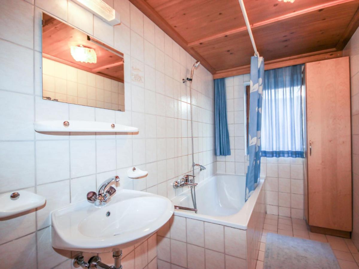 Holiday Home Hoelzl By Interhome Флирш Екстериор снимка